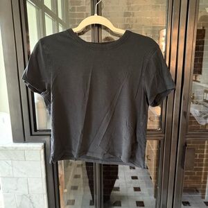 Lululemon Cates T-Shirt, Black, Size 6